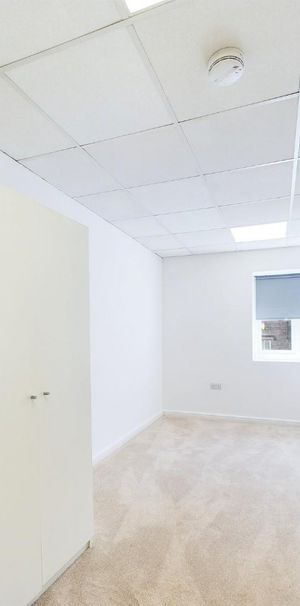 1 bedroom Flat To Let - Photo 1