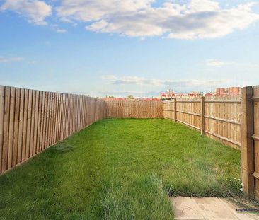 2 bedroom semi-detached house to rent - Photo 3