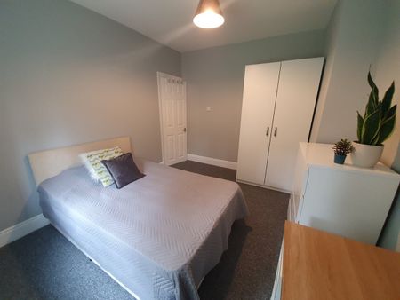 4 Bed Terraced House, Mafeking Road, BN2 - Photo 5