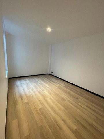 Gerenoveerd twee-slaapkamerappartement te huur nabij centrum Gent - Photo 4