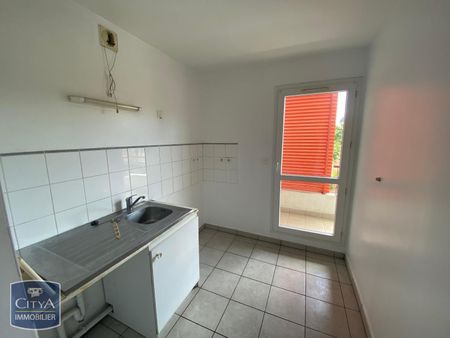 Location Appartement 2 pièces 58m² ST DENIS 97400 - Photo 4