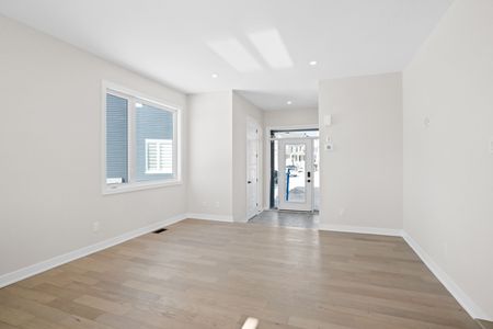 For Lease - 166 Beebalm Crescent, Barrhaven, Ontario - Photo 3