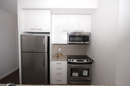 For Lease - 66 Forest Manor Road Unit# 2611, Toronto, Ontario - Photo 2