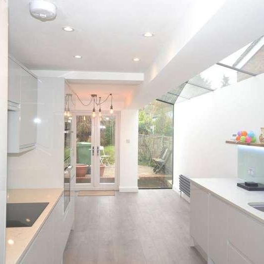 Harpenden Rise, Harpenden, AL5 - Photo 1