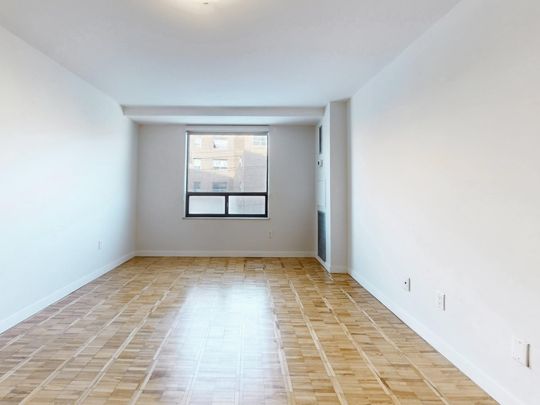 For Lease - 22 Shallmar Boulevard Unit# 401, Toronto, Ontario - Photo 1