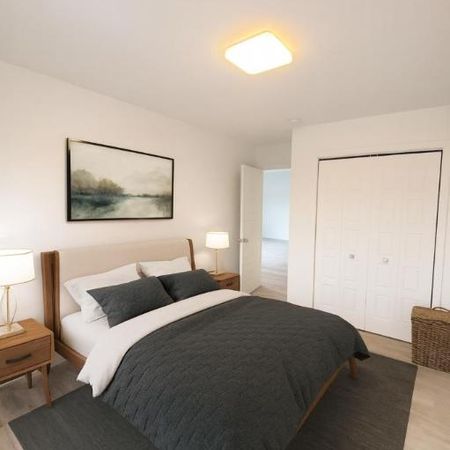 5 1/2 - Longueuil (Saint-Hubert) - 2 150 $/mois - Photo 3