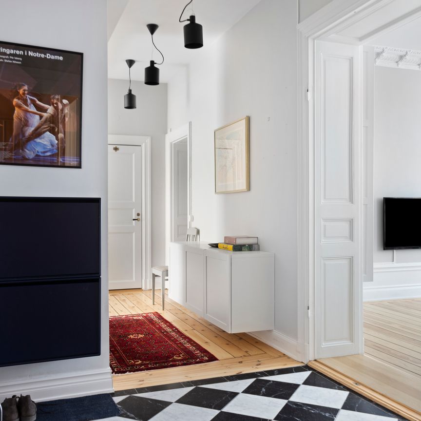 Grev Magnigatan, Stockholm - Foto 1