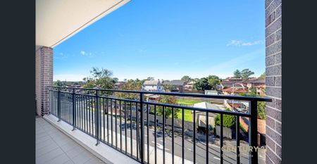 Spacious 2 Bed + 2 Bath + 1 Parking Apartment in the Heart of Burwood! - Photo 2