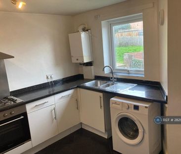 2 bedroom flat to rent - Photo 4