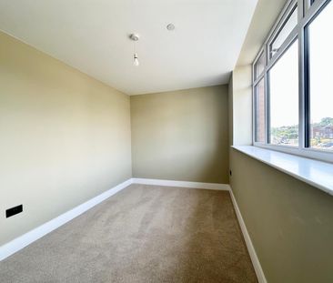 2 bed flat to rent in Sheffield Road, Barnsley, S70 - Photo 4