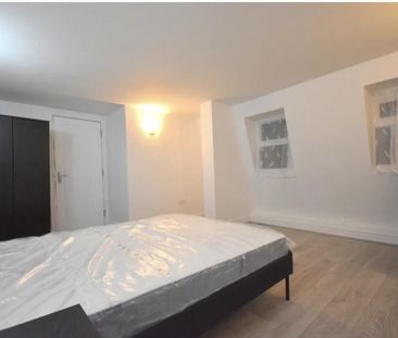 3 bedroom flat to rent - Photo 6