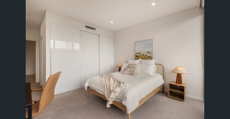 Pet friendly | Flexible leases | Hosted community /Fully Furnished 3 Bed 2 Bath - Photo 3