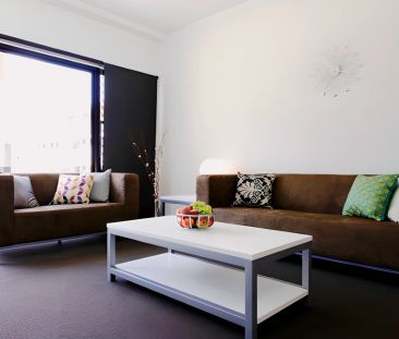 8 Bedrooms Apartment - Photo 1