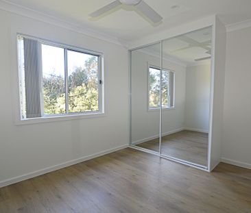 North Gosford - Photo 3