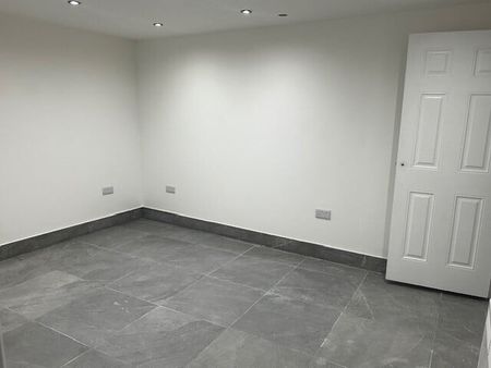 Station Bridge - Photo 2