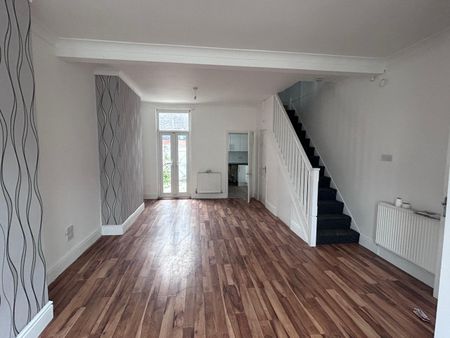 2 Bed Terraced House, Beatrice Street, L20 - Photo 3