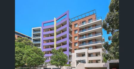 Exceptional Entertaining Space | Prime Location - Photo 4