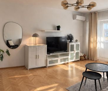 Apartament LUX, 2 camere decomandat, Dorobanți, etaj 4/4, 65 mp - Fotografie 1