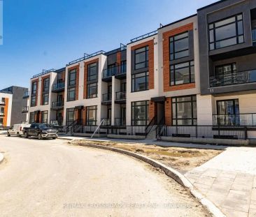 1503 - 11 DAVID EYER ROAD — 2 Bedroom - Photo 1
