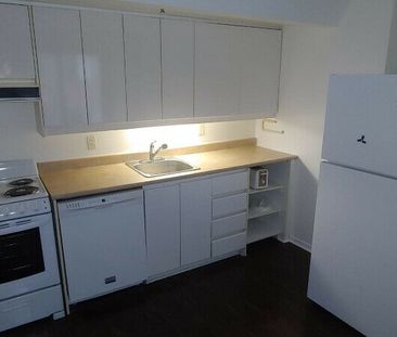 Unit 113: Entire unit - Photo 1