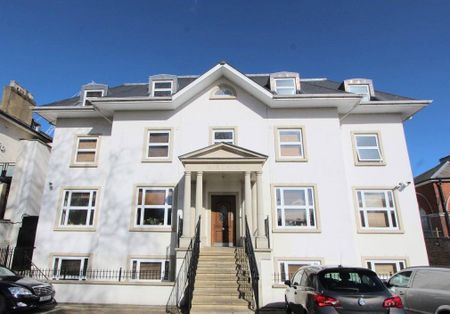 2 bedroom apartment to rent - Photo 2