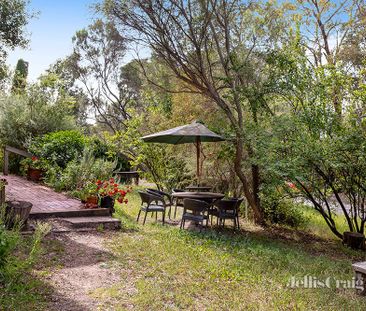 2/1 West End Road, Warrandyte - Photo 4