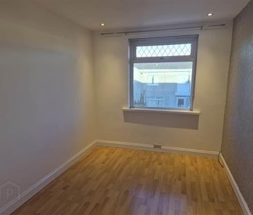 97 Ballyhalbert Gardens, Bangor, BT19 1SE - Photo 4