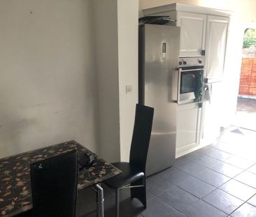 3 Bed Semi-Detached House, Brassie Avenue, W3 - Photo 4