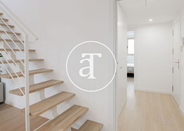 Penthouse apartment for rent with 3 bedrooms, balcony, terrace and 2 bathrooms in Badalona