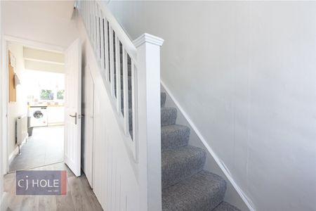 Stanley Avenue, - Photo 5