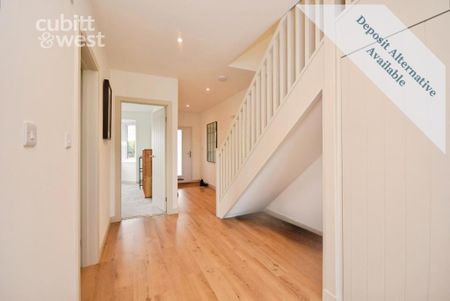 5 bedroom detached bungalow to rent - Photo 3