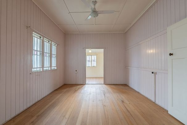 OPTIMAL LOCATION - OPPOSITE IPSWICH HOSPITAL - Photo 1