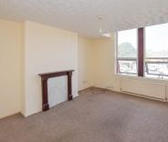 2 bed Flat for Rent - Photo 2