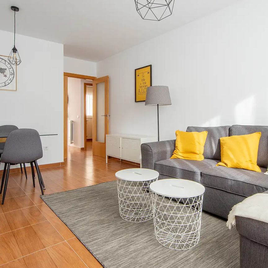 Piso de alquiler en Calle del Transcantábrico, San Crispín - La Estación Consorcio - Foto 1