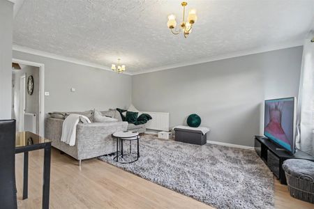 3 Bedroom House to let - Photo 4