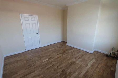 Snydale Road, Cudworth, Barnsley, S72 - Photo 5