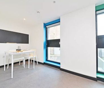 The Park Hill 2-Bed Apartment - Photo 3