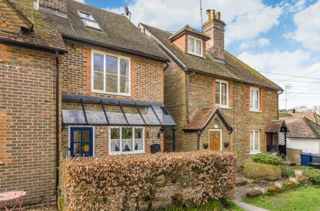 Blackheath Lane, Guildford, Surrey, GU4 - Photo 5