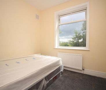 3 bedroom Flat to rent in Marleen Avenue, Newcastle Upon Tyne - Photo 6