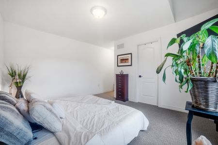 For Lease - 9 Mclean Avenue, Collingwood, Ontario - Photo 5