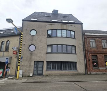 Modern gerenoveerd duplexappartement met 3 SLKS vlakbij het station - Foto 5