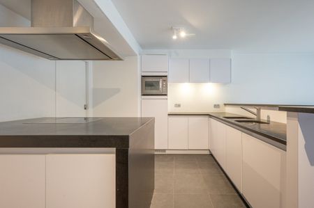 Mooi gemeubeld appartement op een rustige ligging, op wandelafstand van de Lippenslaan - Photo 2