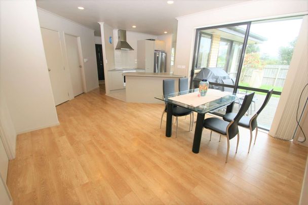 4 Bedrooms, Greenhithe - Photo 1