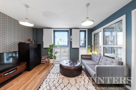 1 bedroom Flat To Let - Photo 2