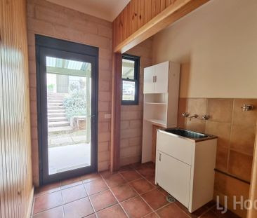 Modern Four Bedroom Home in Carwoola - Photo 6