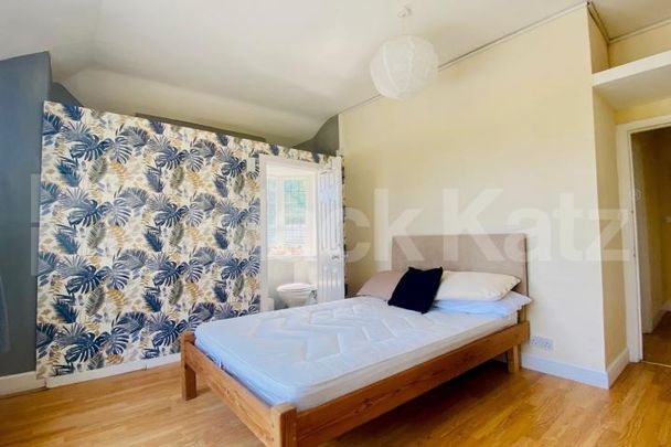2 bedroom property sandwiched between East finchley and Highgate - Photo 1