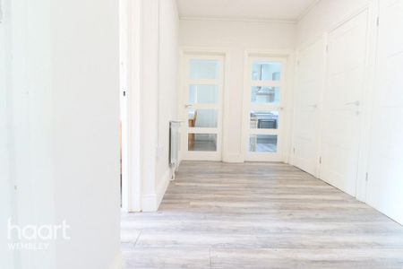 2 bedroom apartment to rent - Photo 4