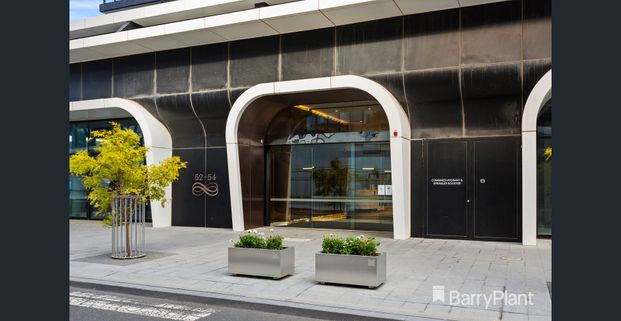 Lifestyle Living in the heart of Glen Waverley. - Photo 1