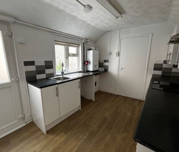 Glanmor Place, Llanelli, Carmarthenshire, SA15 2RG - Photo 3