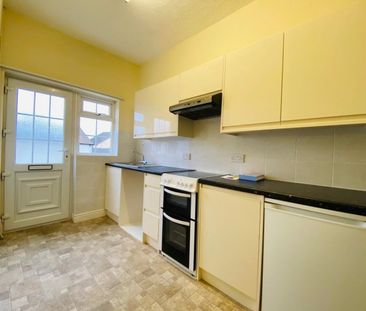 1 bedroom Flat To Let - Photo 1